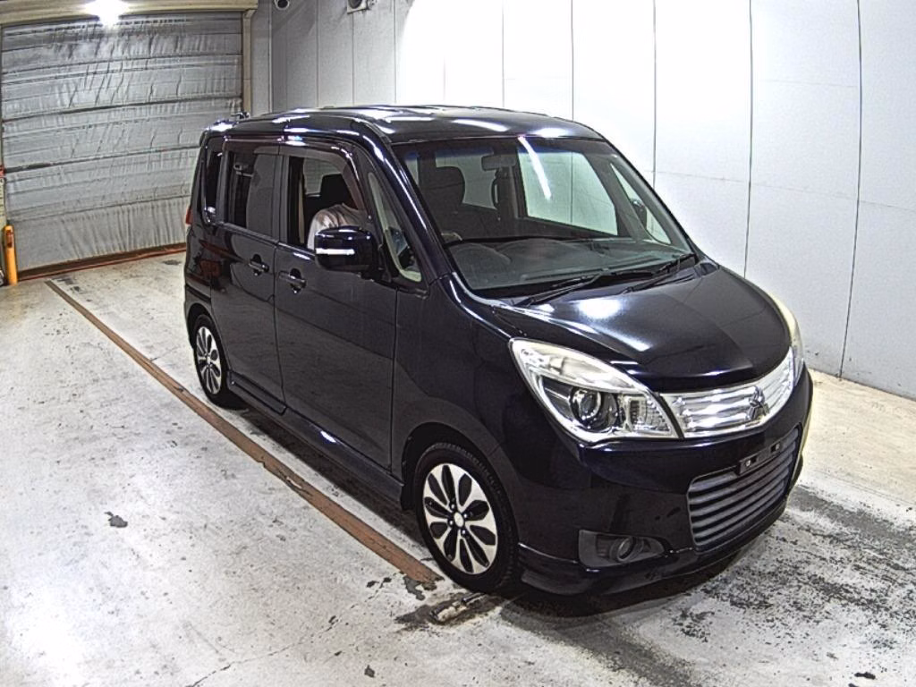 MITSUBISHI DELICA D:2