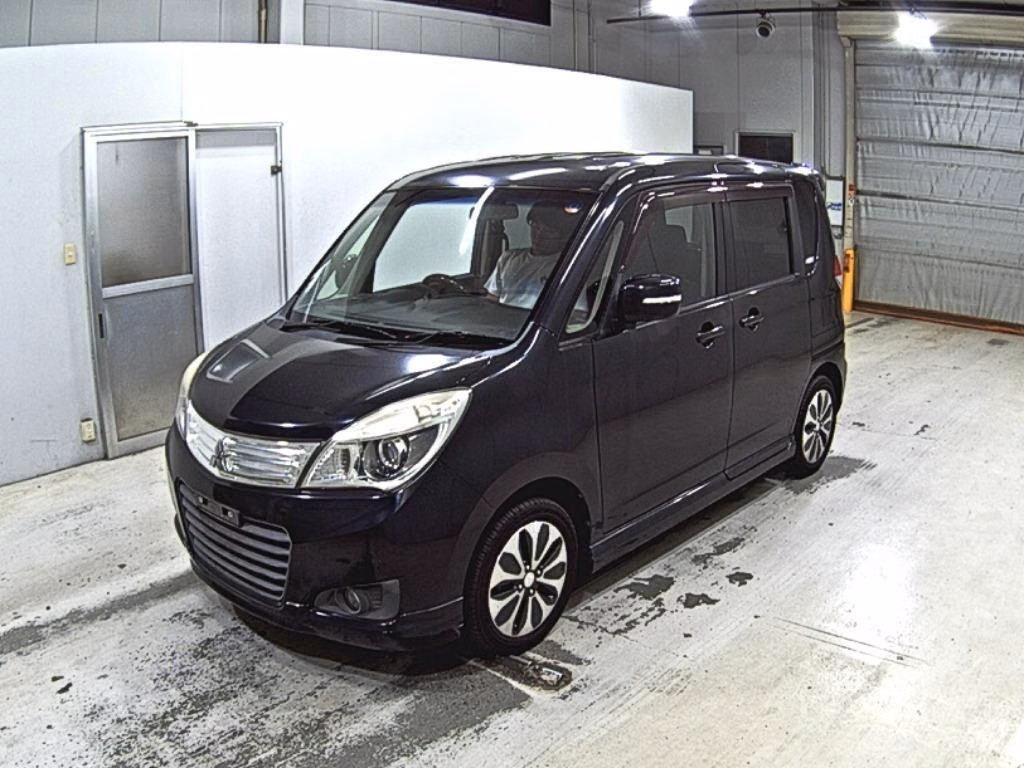 MITSUBISHI DELICA D:2