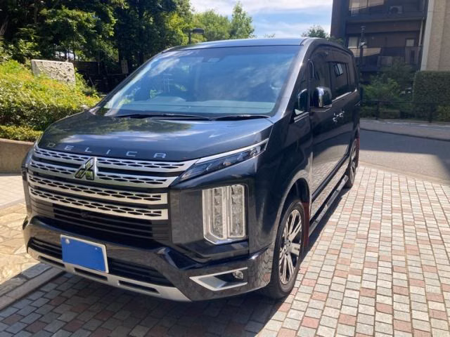 MITSUBISHI DELICA D:5