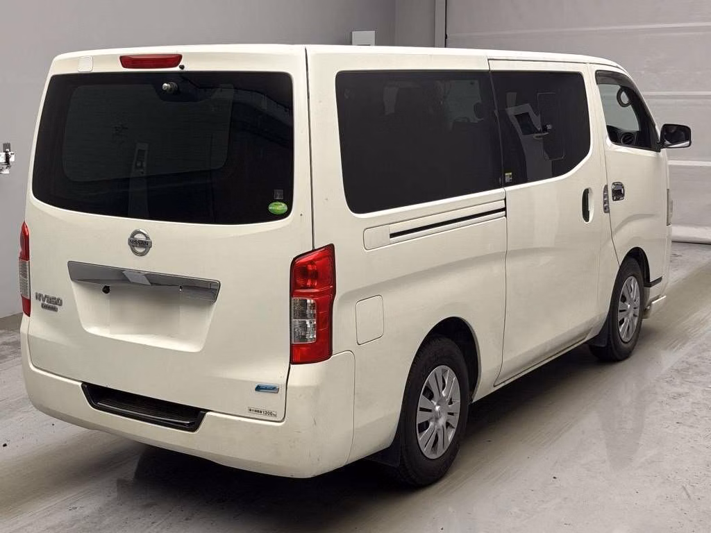NISSAN NV350 CARAVAN