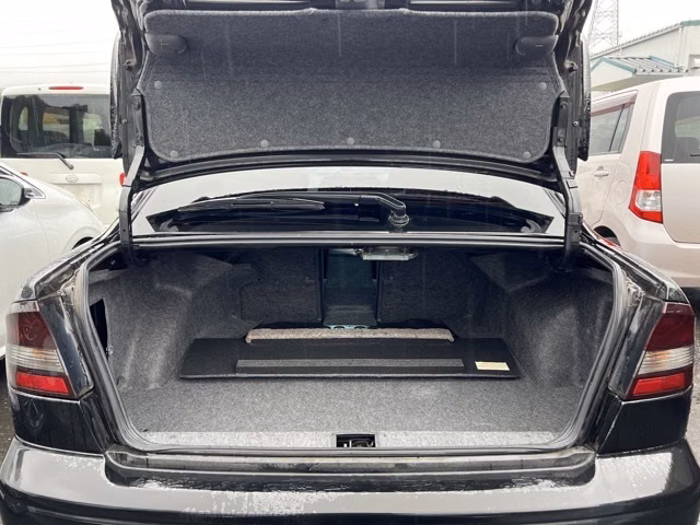 SUBARU LEGACY B4