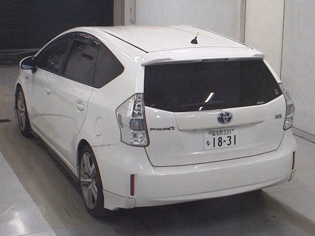 TOYOTA PRIUS ALPHA