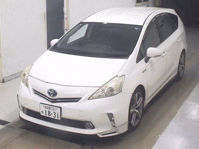 TOYOTA PRIUS ALPHA