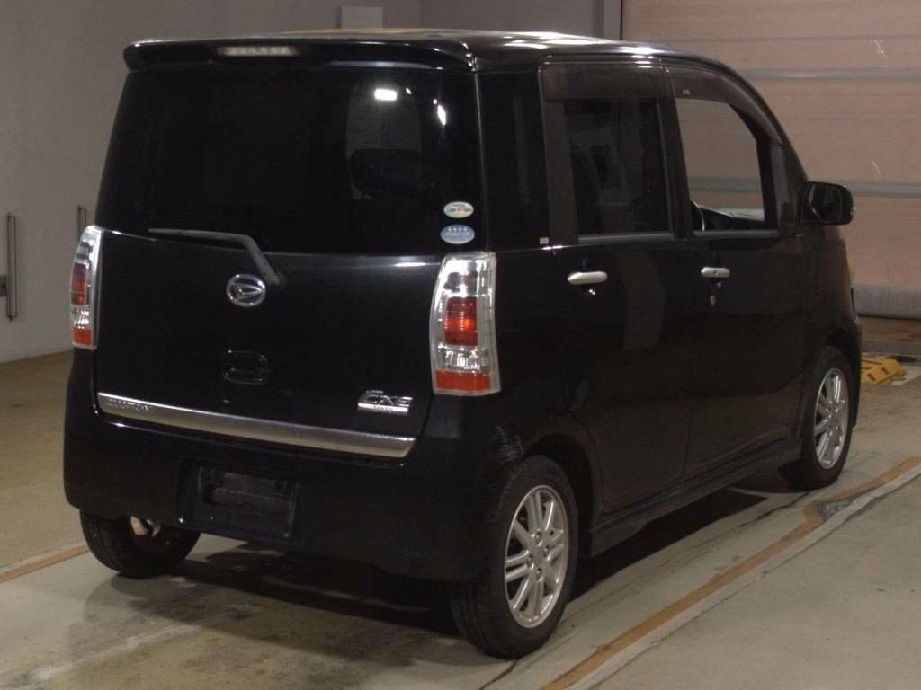 DAIHATSU TANTO EXE