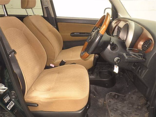 DAIHATSU MIRA GINO