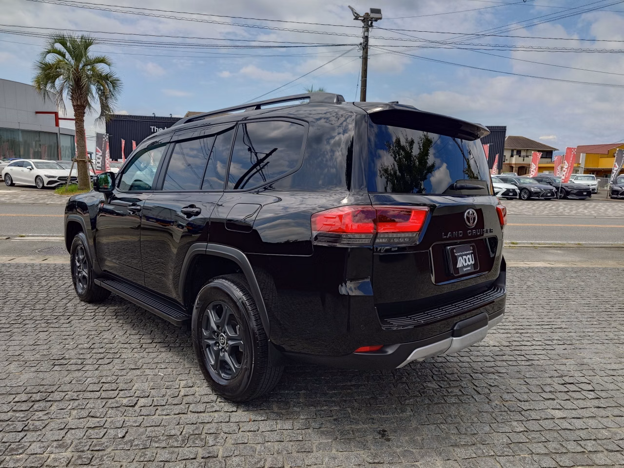 TOYOTA LAND CRUISER