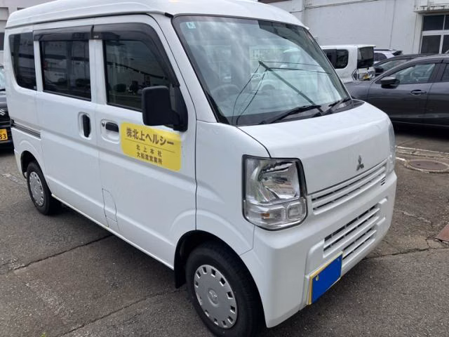 MITSUBISHI MINICAB