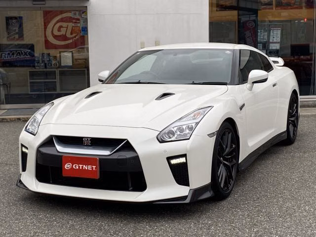 Nissan GT-R