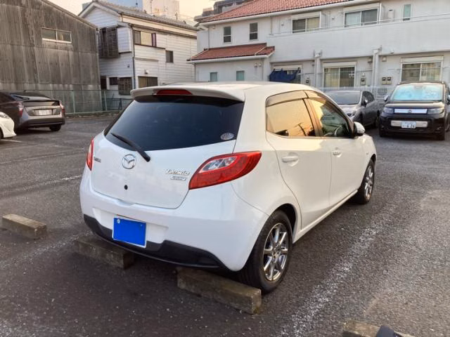 MAZDA DEMIO