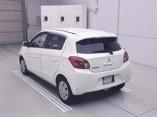 MITSUBISHI MIRAGE
