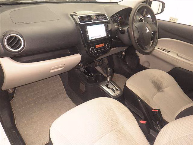 MITSUBISHI MIRAGE