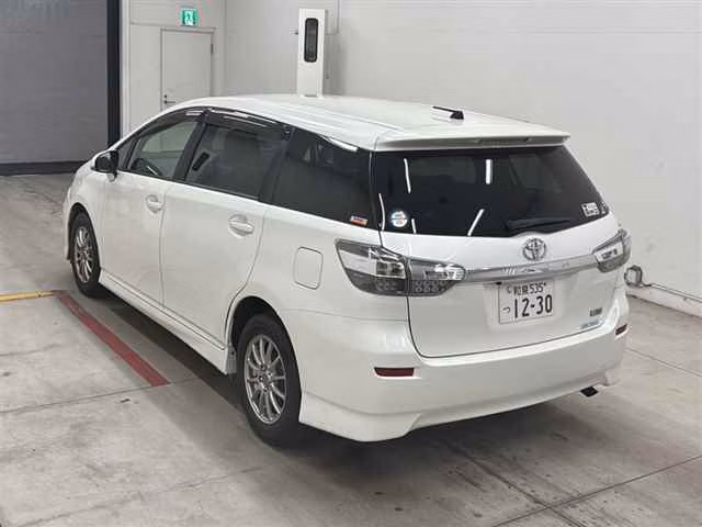 TOYOTA WISH