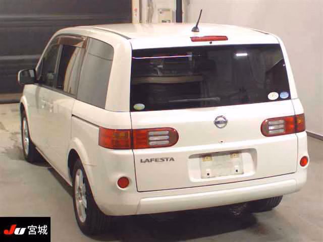 NISSAN LAFESTA