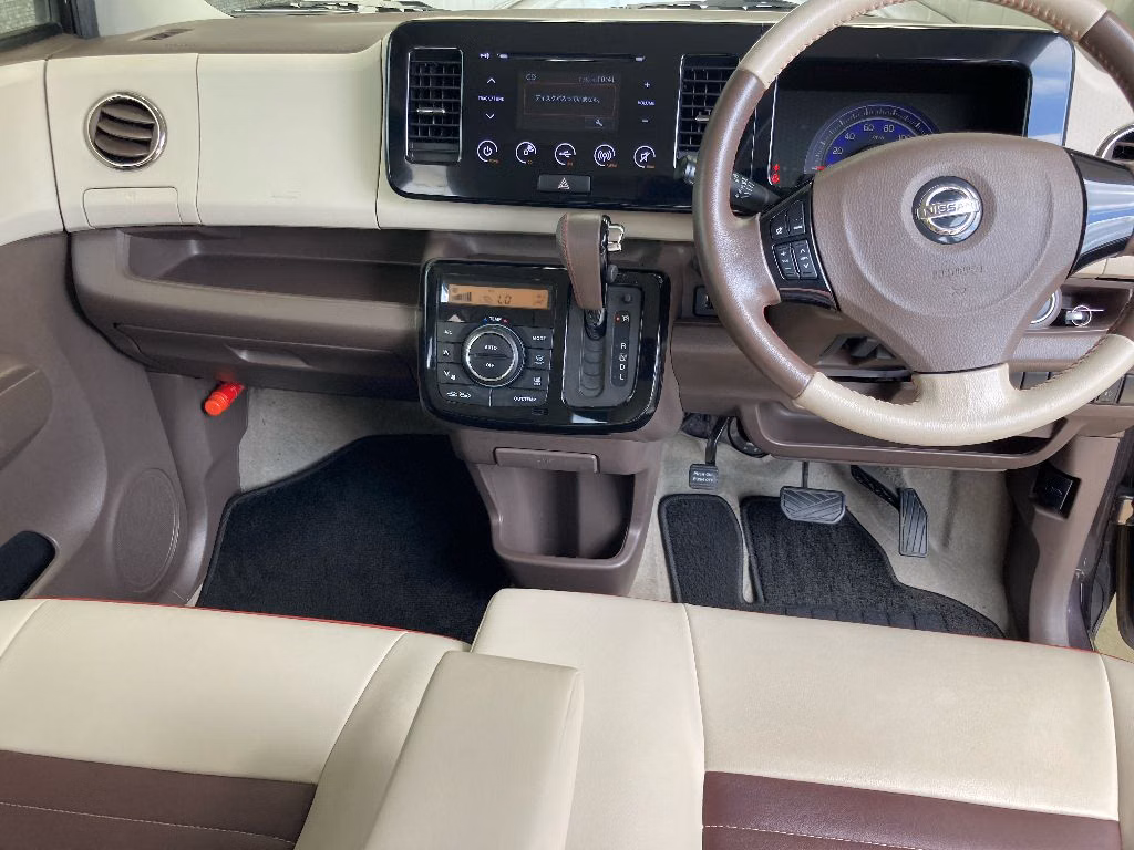 NISSAN MOCO