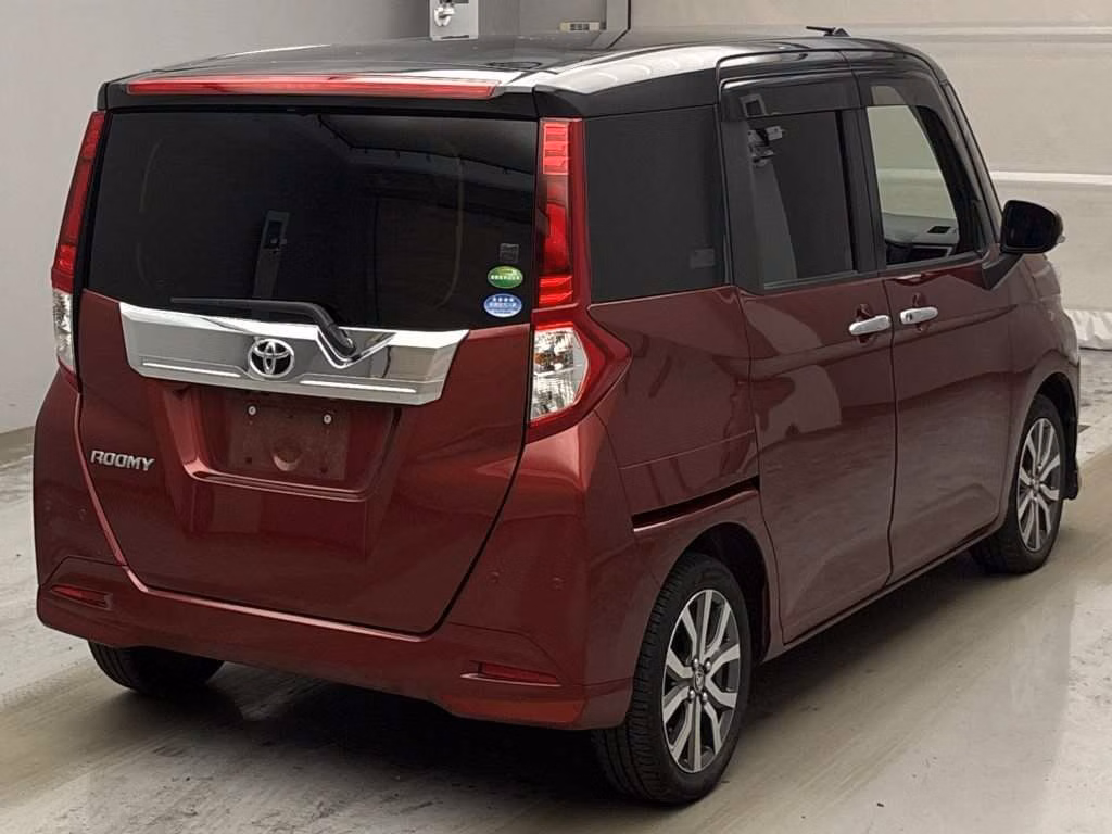 TOYOTA ROOMY