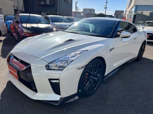 Nissan GT-R
