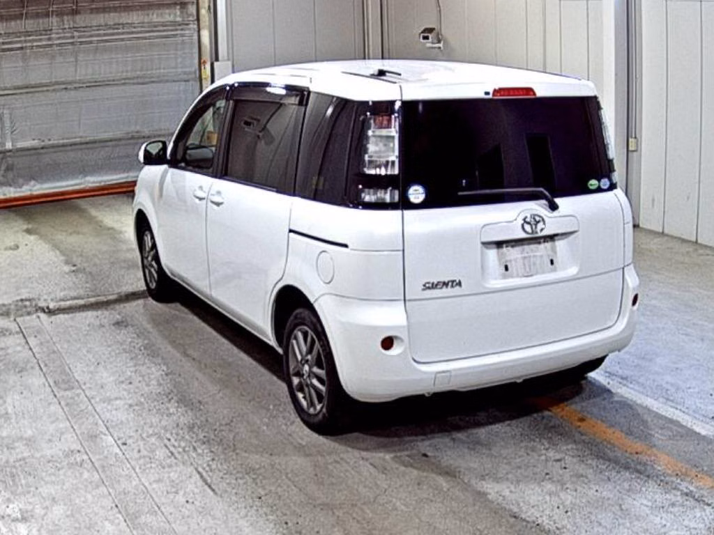 TOYOTA SIENTA