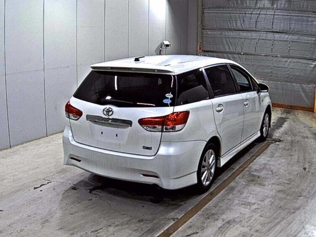 TOYOTA WISH