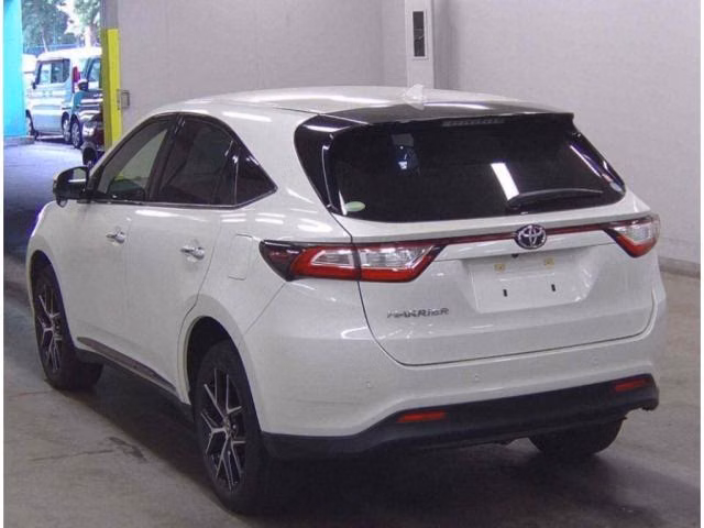 TOYOTA HARRIER