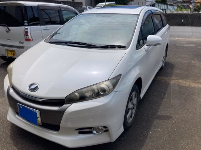 TOYOTA WISH