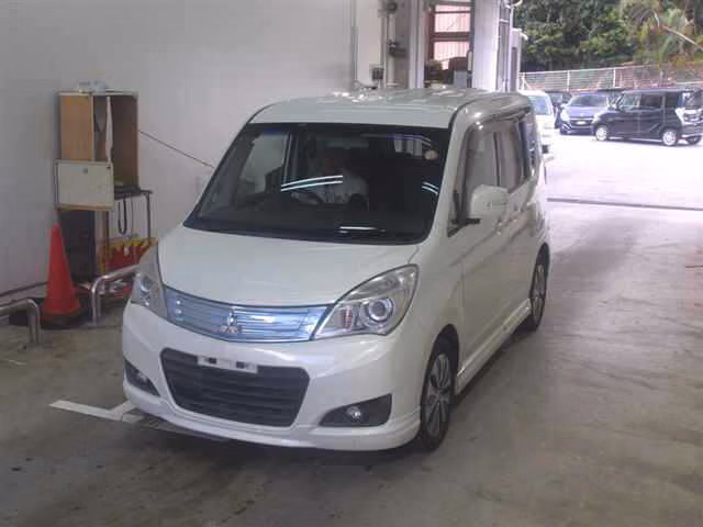 MITSUBISHI DELICA D:2