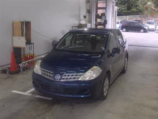 NISSAN TIIDA LATIO