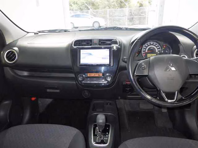 MITSUBISHI MIRAGE