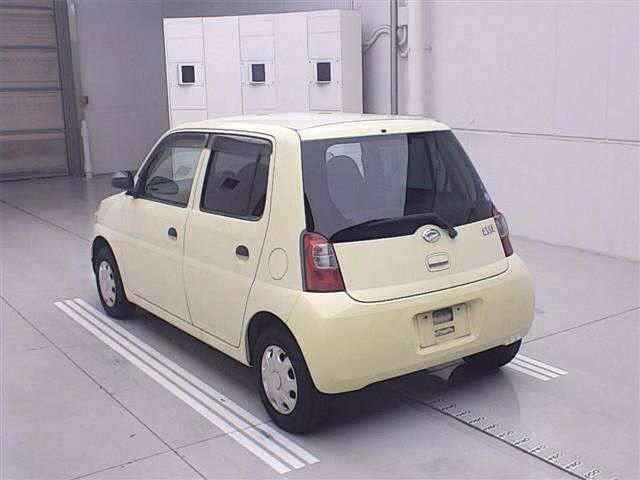 DAIHATSU ESSE