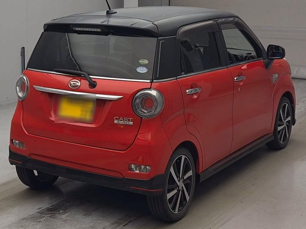 DAIHATSU CAST