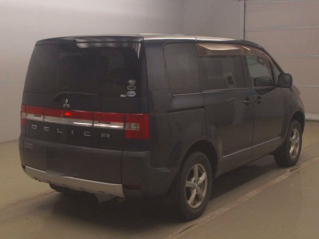 MITSUBISHI DELICA D:5