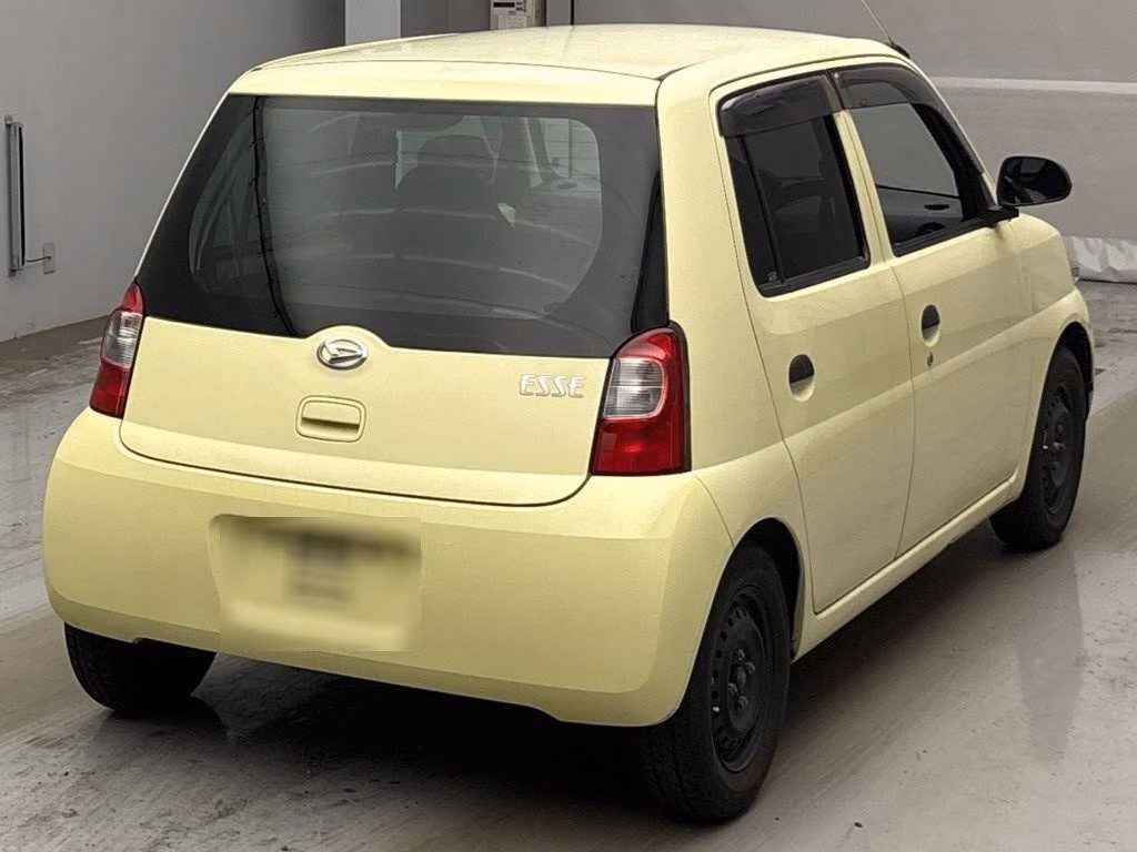 DAIHATSU ESSE
