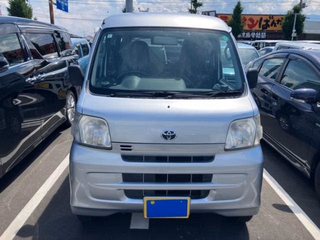TOYOTA PIXIS VAN