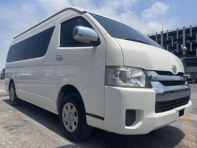 TOYOTA HIACE