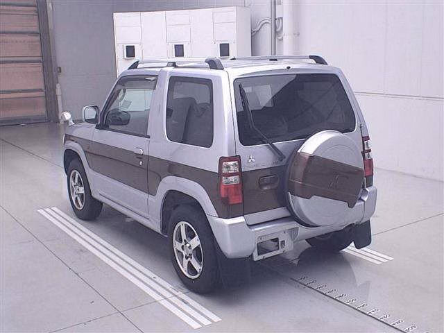 MITSUBISHI PAJERO MINI