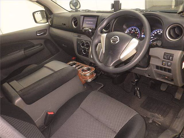 NISSAN NV350 CARAVAN