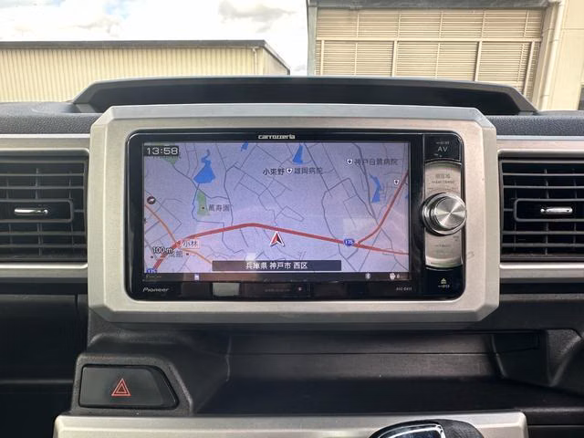 DAIHATSU WAKE