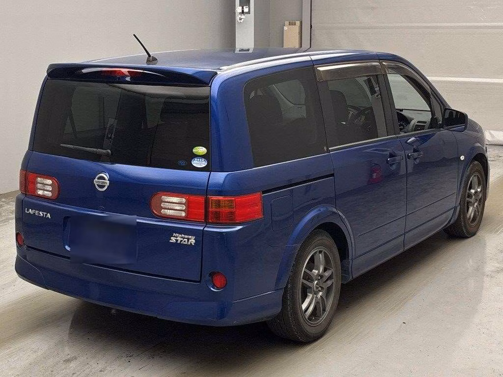NISSAN LAFESTA