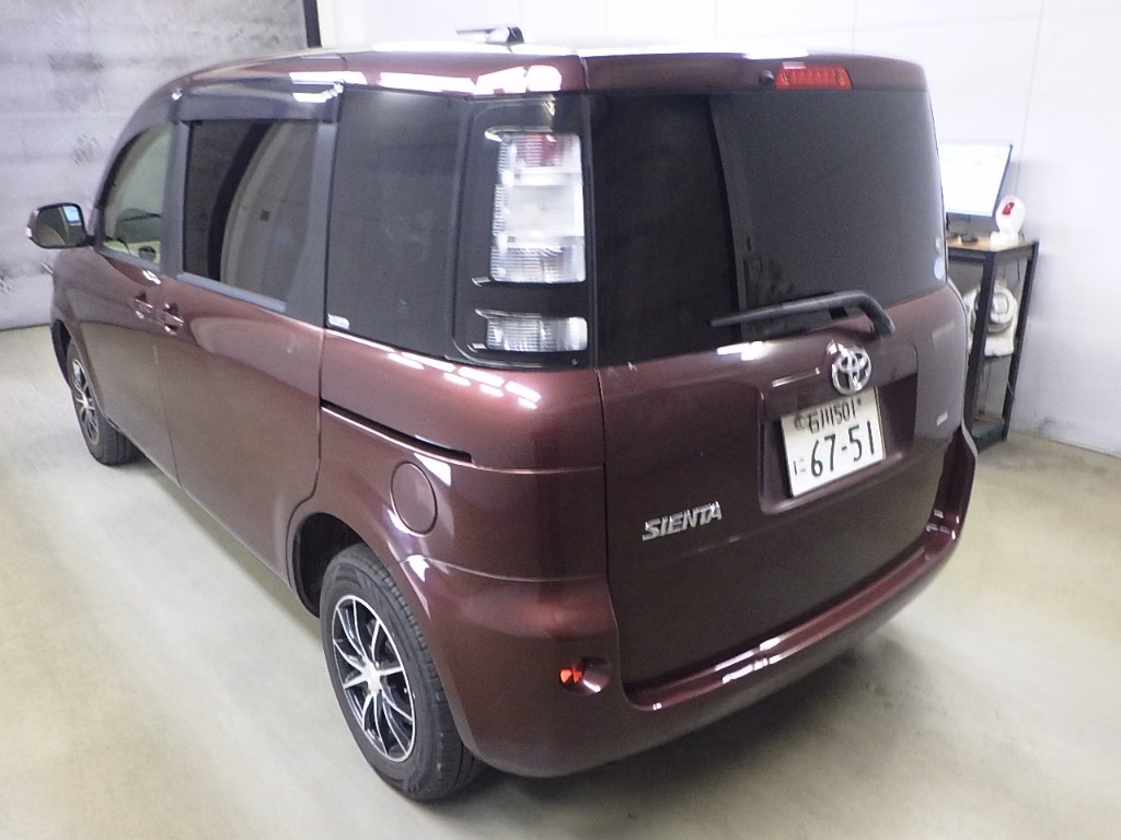 TOYOTA SIENTA
