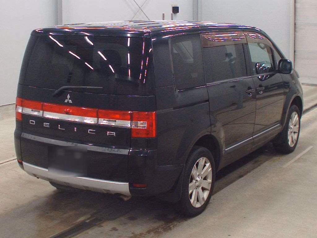 MITSUBISHI DELICA D:5