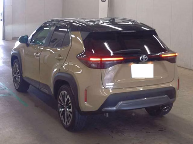TOYOTA YARIS CROSS