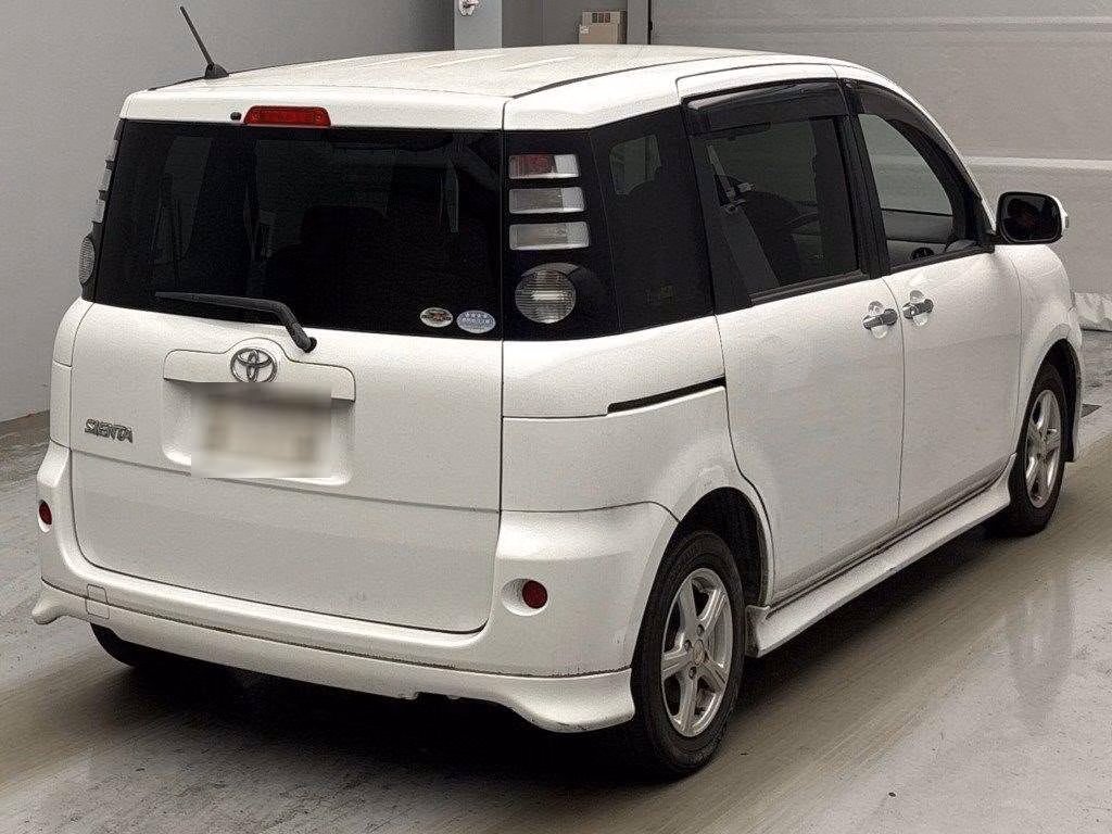 TOYOTA SIENTA