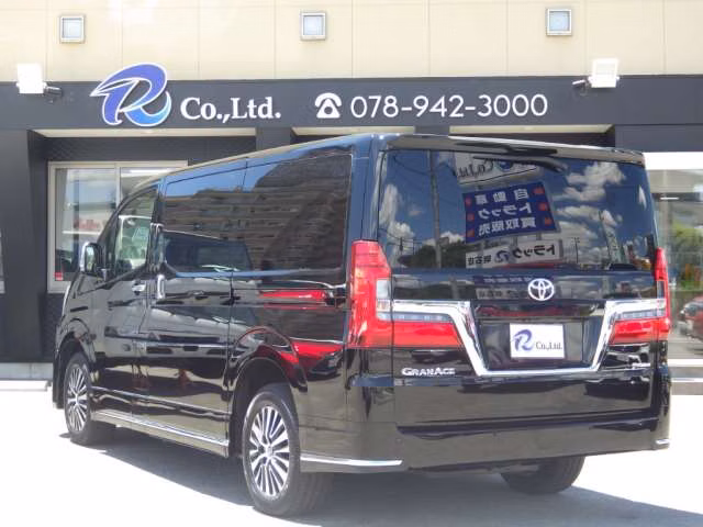 TOYOTA GRANACE