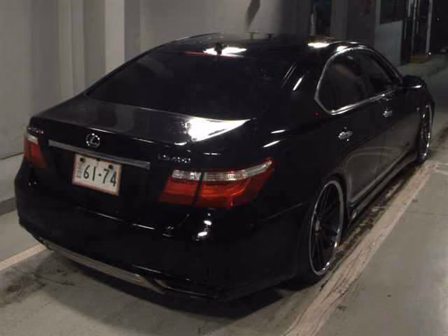 LEXUS LS460