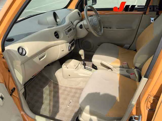 DAIHATSU ESSE