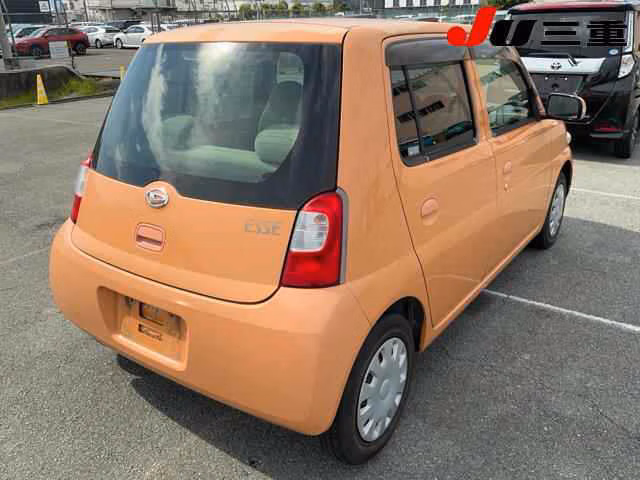 DAIHATSU ESSE