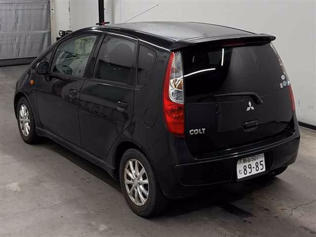 MITSUBISHI COLT