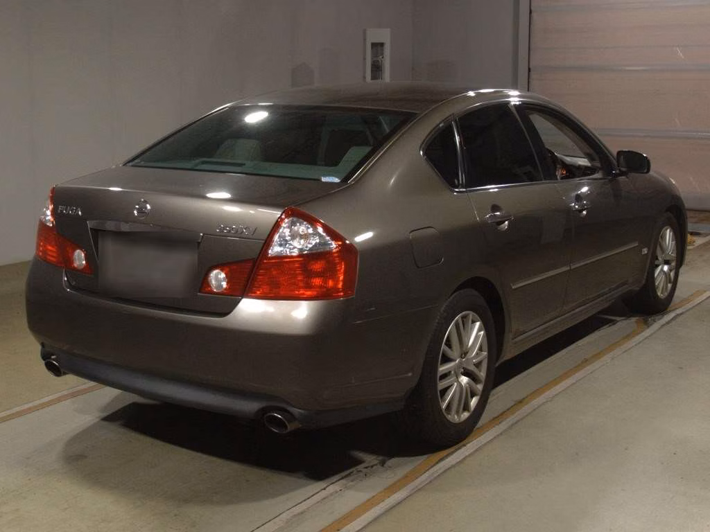 NISSAN FUGA