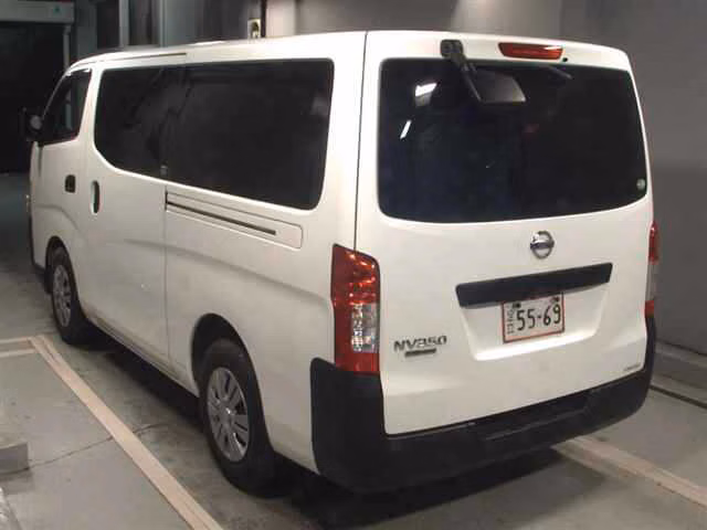 NISSAN NV350 CARAVAN