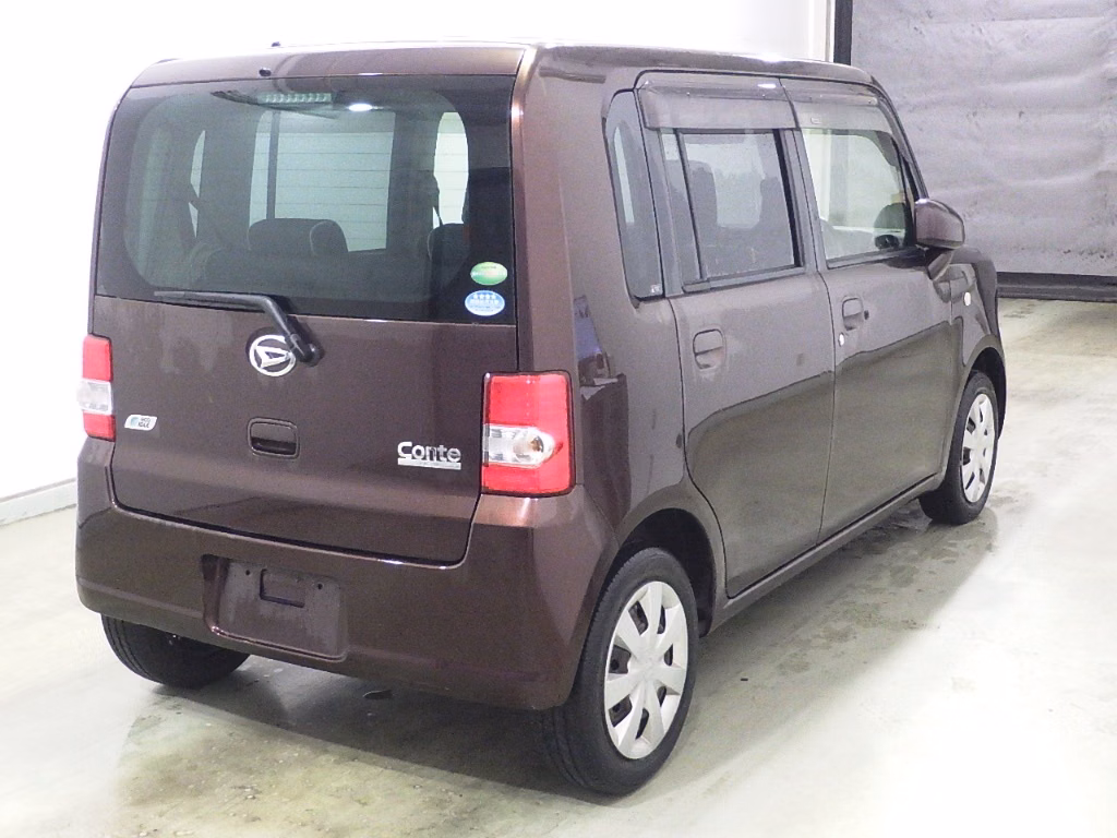 DAIHATSU MOVE CONTE