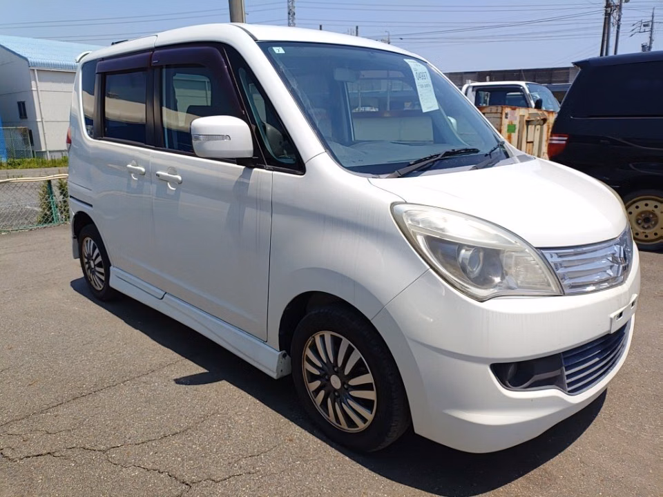 MITSUBISHI DELICA D:2